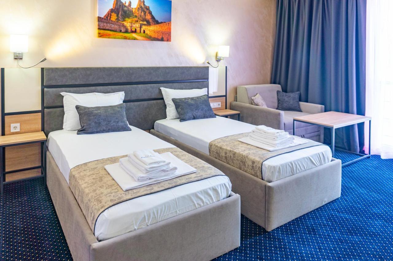 Хотел Ариел / Hotel Ariel Mizara Exteriör bild
