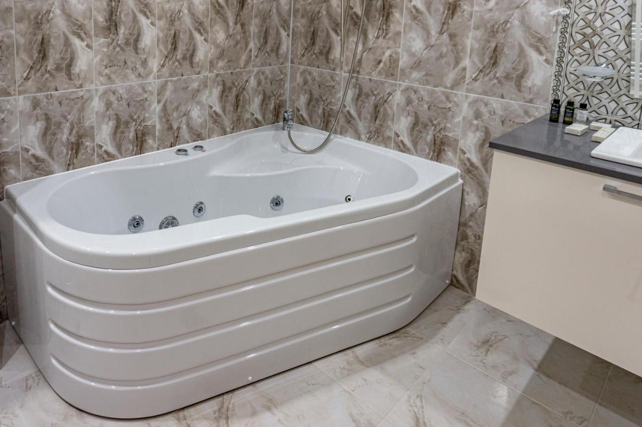 Хотел Ариел / Hotel Ariel Mizara Exteriör bild