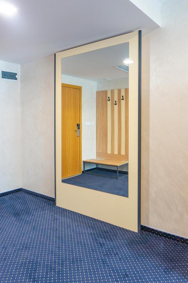 Хотел Ариел / Hotel Ariel Mizara Exteriör bild