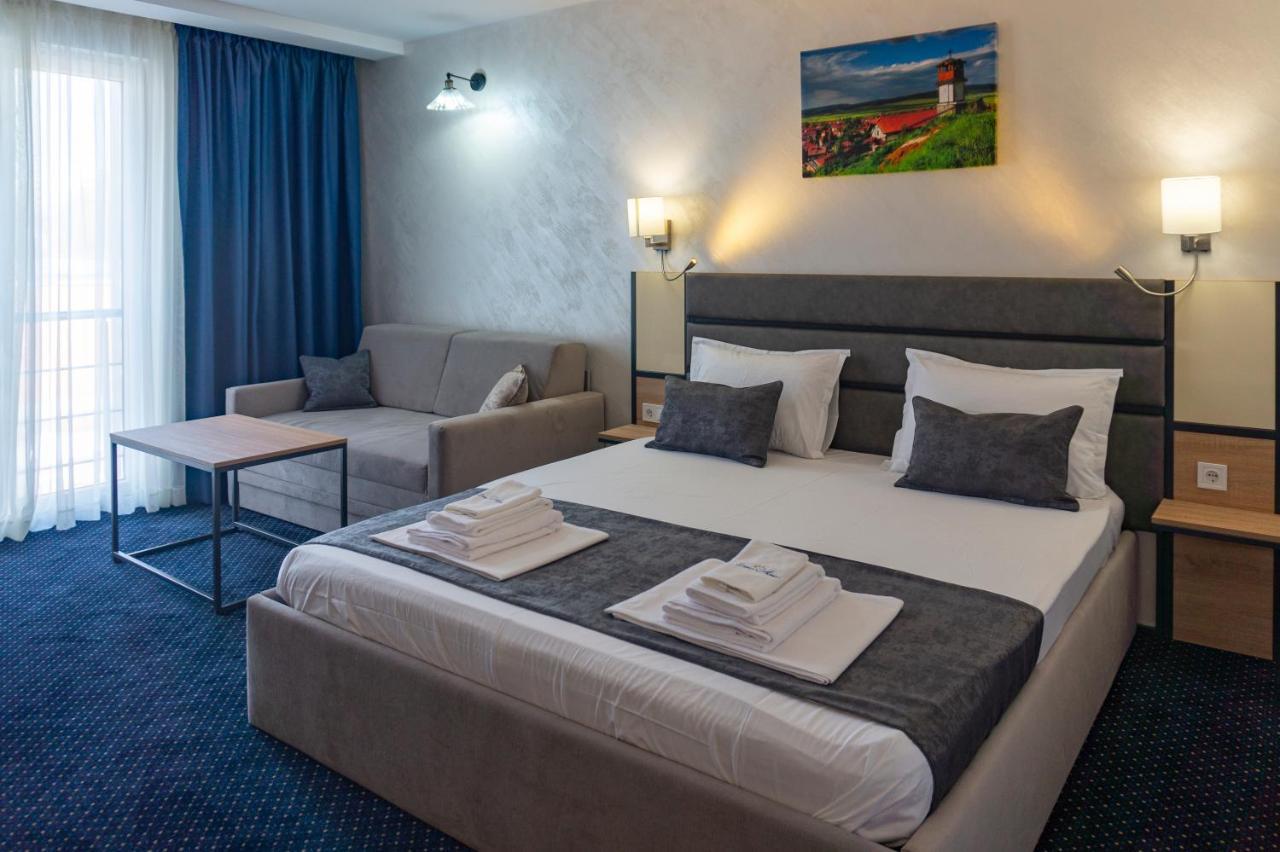 Хотел Ариел / Hotel Ariel Mizara Exteriör bild
